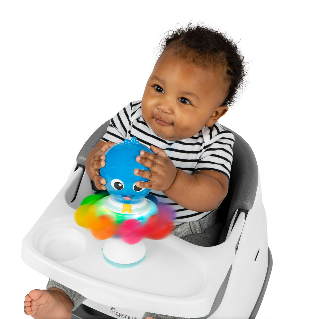 BABY Einstein babyleksak, "Ljus & Vrid" – Opus