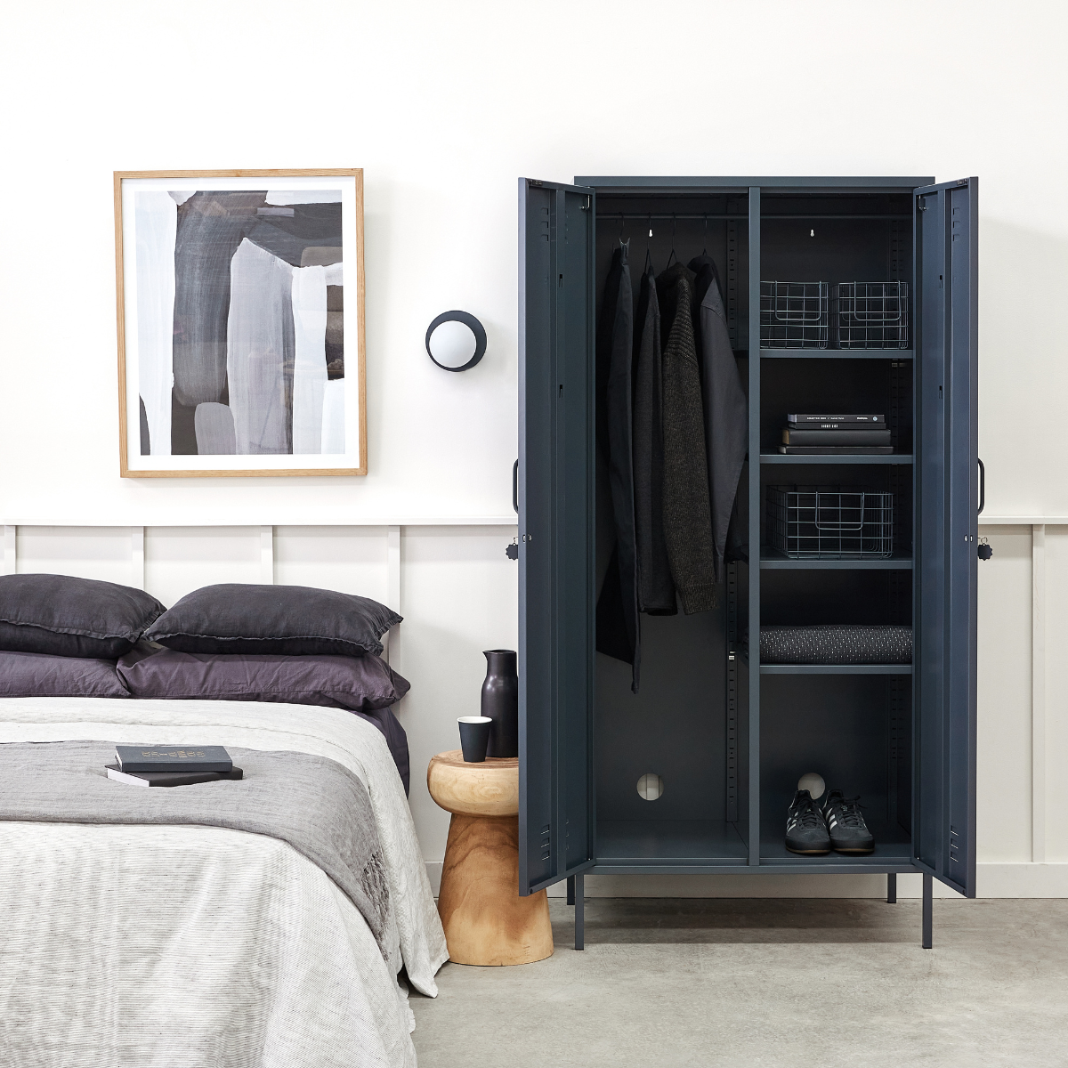 THE TWINNY IN SLATE BOX A