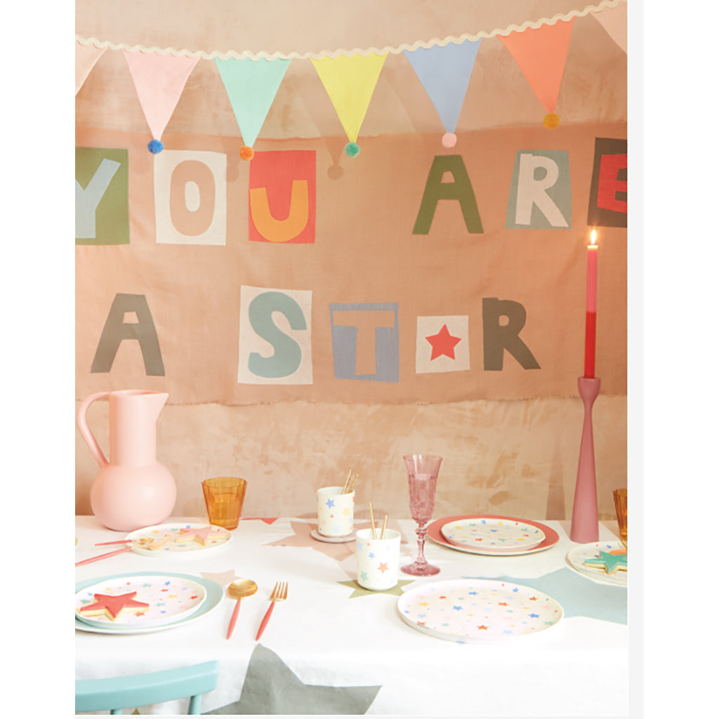 Meri Meri girlang, Pastellflaggkedja med små pom-poms 1,8 meter