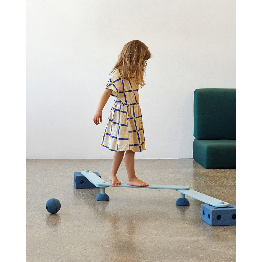 Modu 3 skumbollar, Deep blue/Sky blue