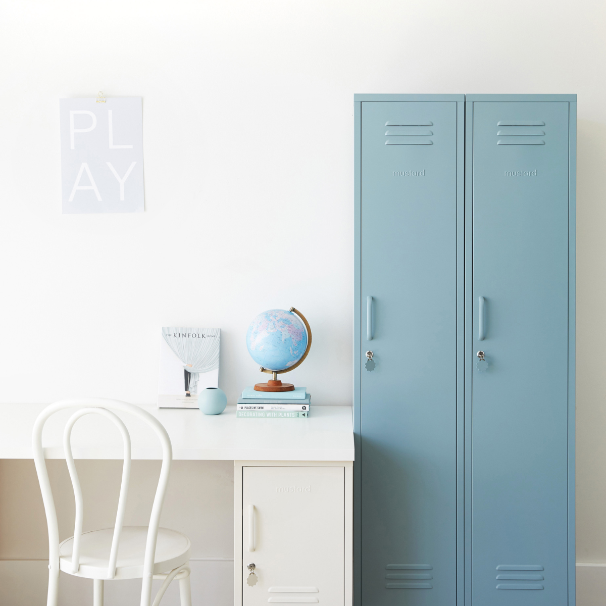 Mustard Made The Skinny skåp, Ocean