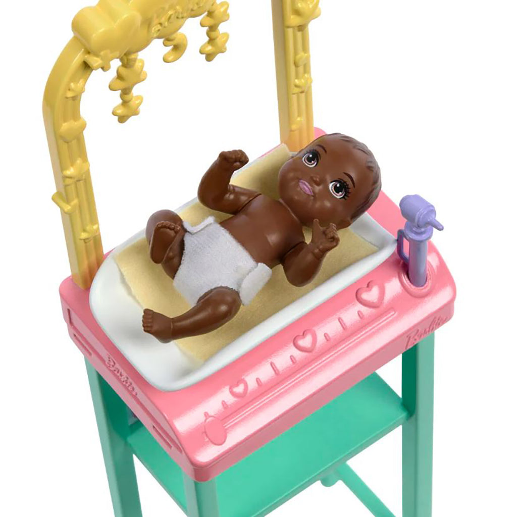 Barbie docka, Career - Baby doktor set