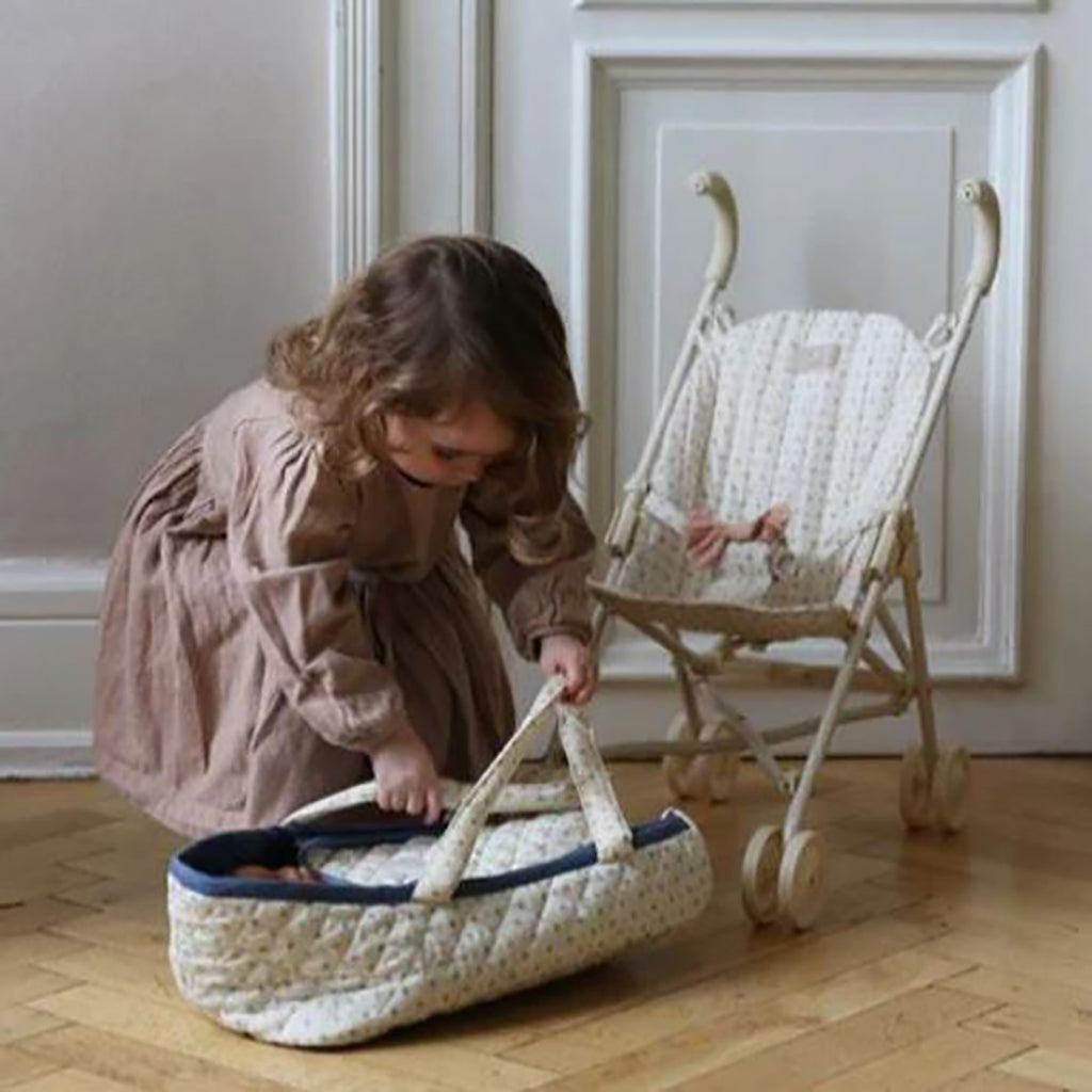 Cam Cam dockvagn, Capri