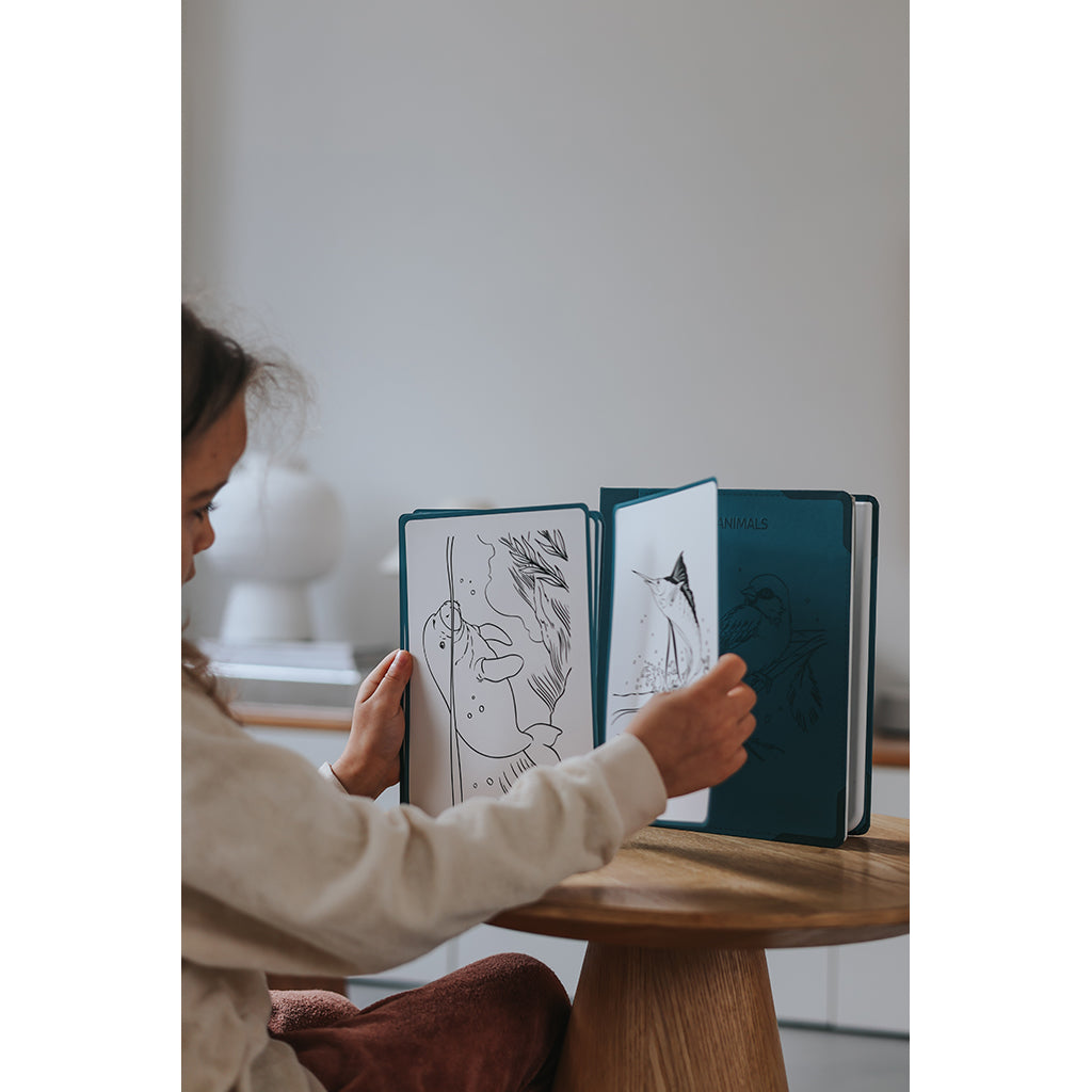 Kidywolf Kidydraw, ritbräda med ljus och mallar – Animals