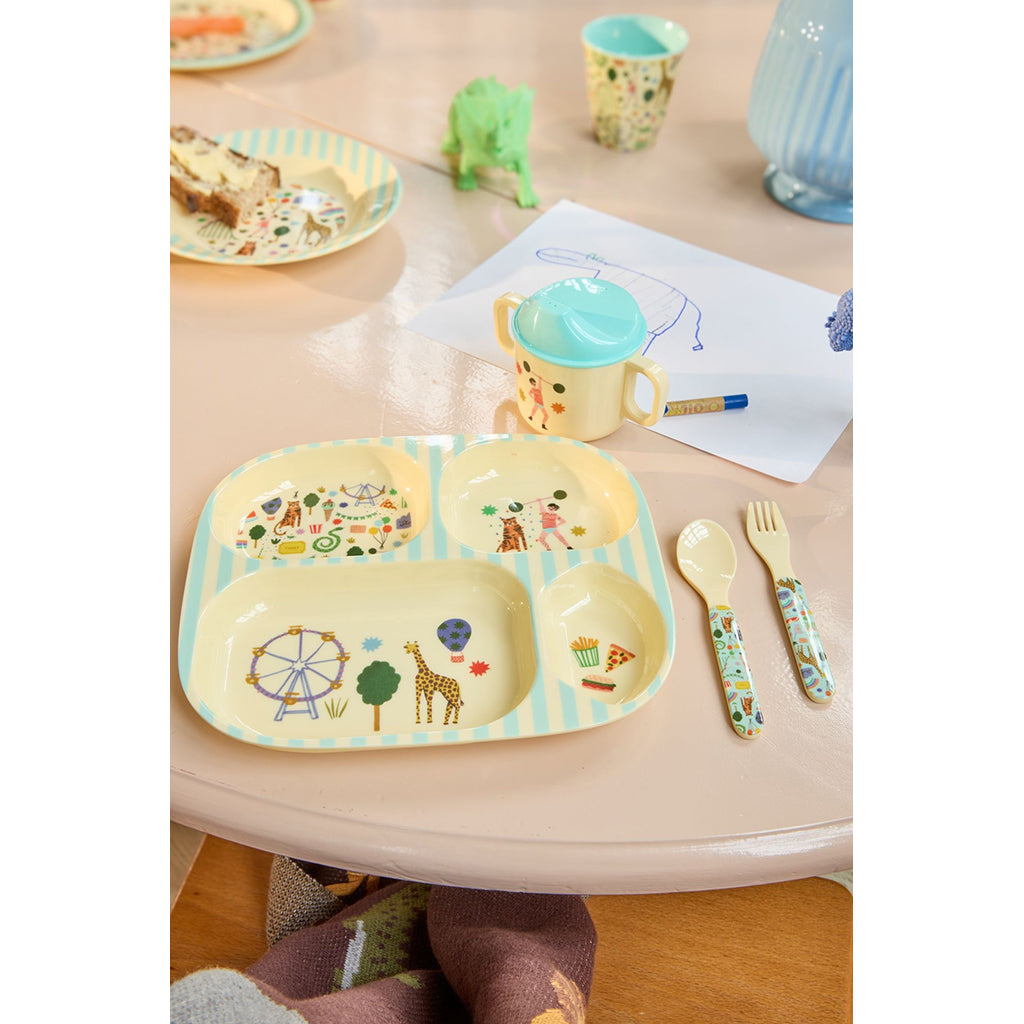 Rice 4-delad barntallrik i melamin, Fun Fair-print - Mint