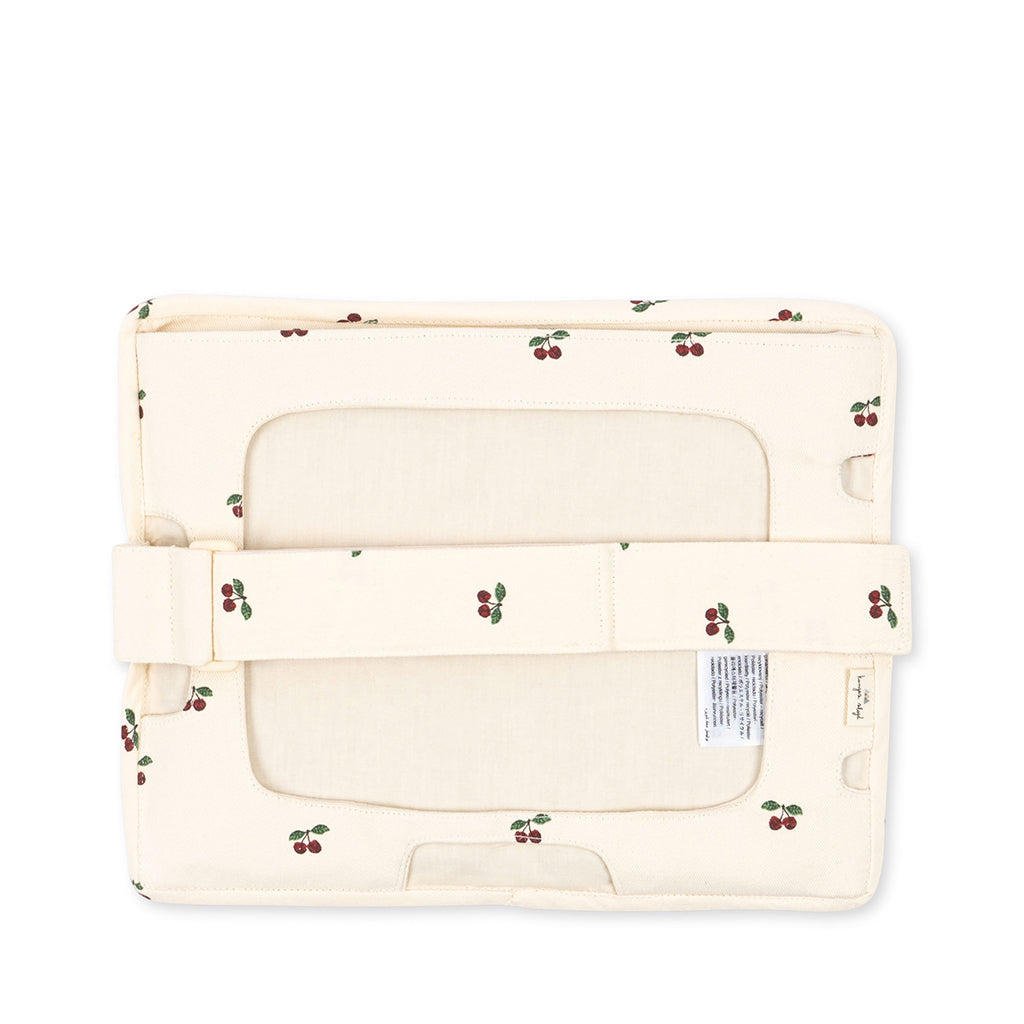 Konges Sløjd, Bildtillbehör, babyspegel och surfplattshållare i ett - Cherry