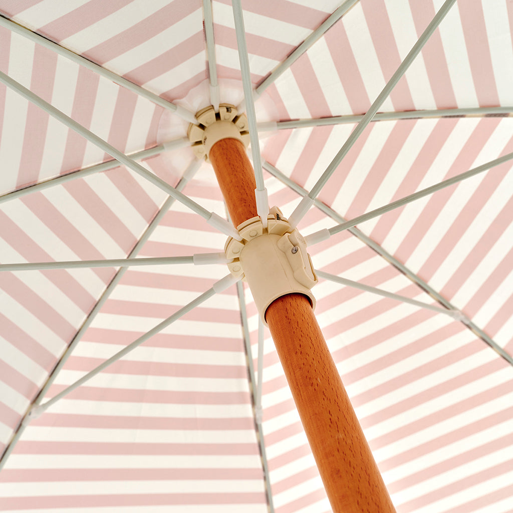 Sunnylife Luxe strandparasol, UP50+ faktor – Tierra clay stripe