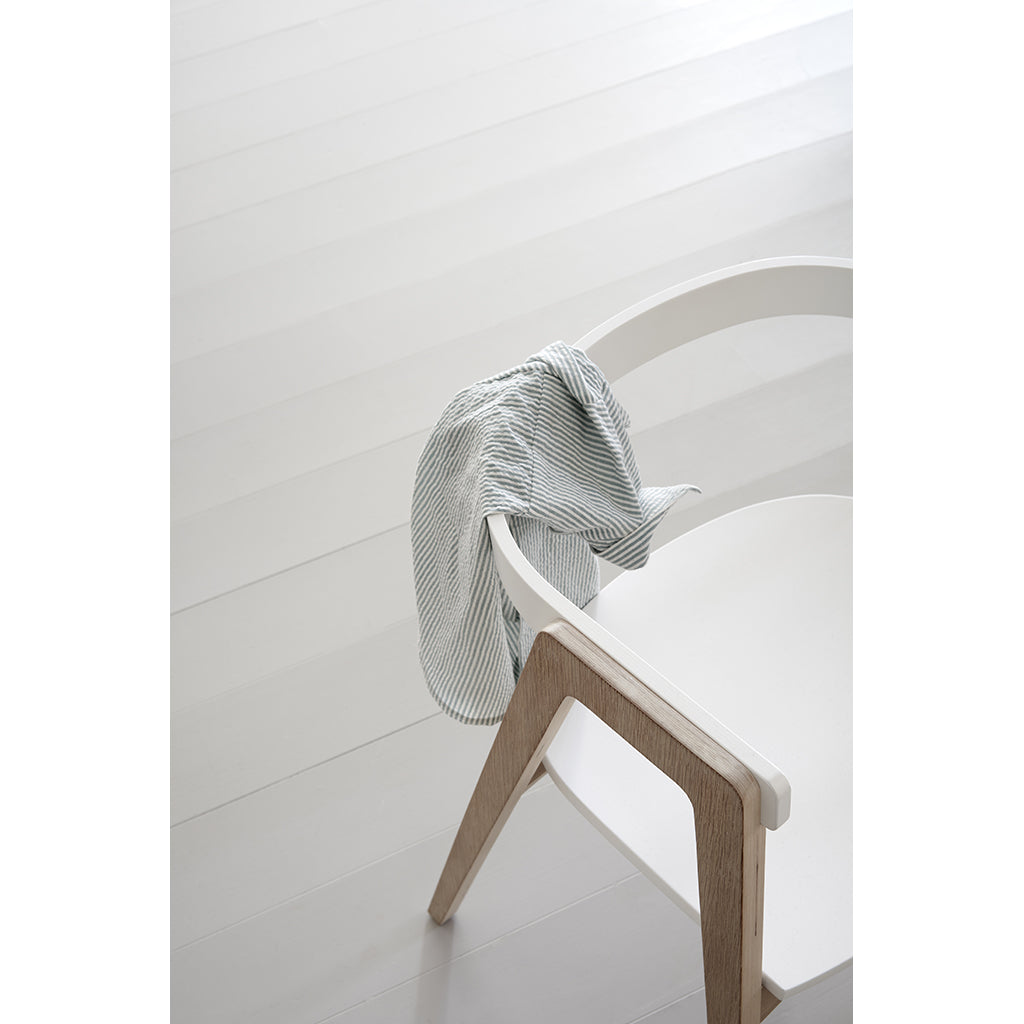 Oliver Furniture Wood armstol