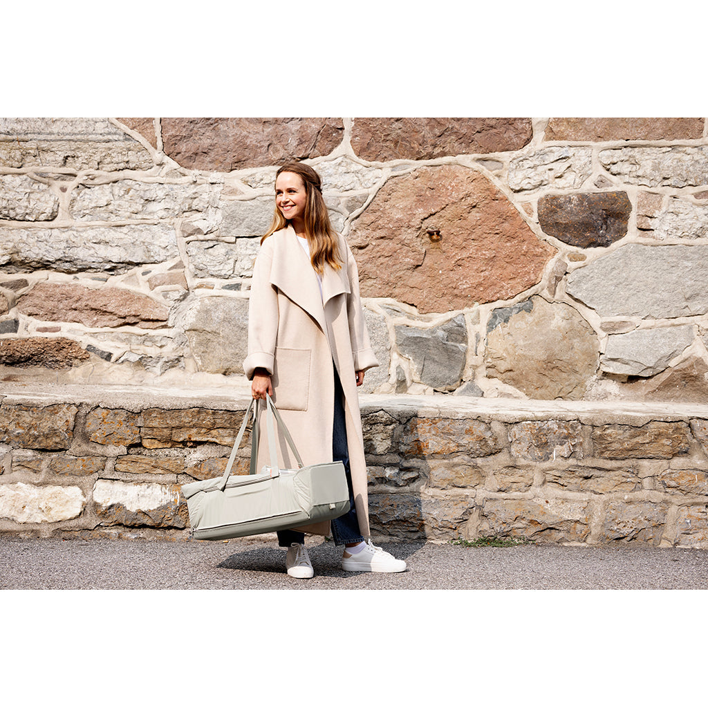 Voksi® Babylift Carry Me, Svart/Grädde