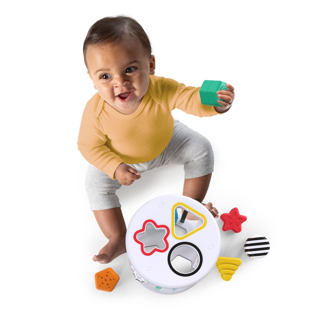 BABY EINSTEIN Baby Einstein Zen & Cal’s Playground™ sensoriskt sorteringsleksak