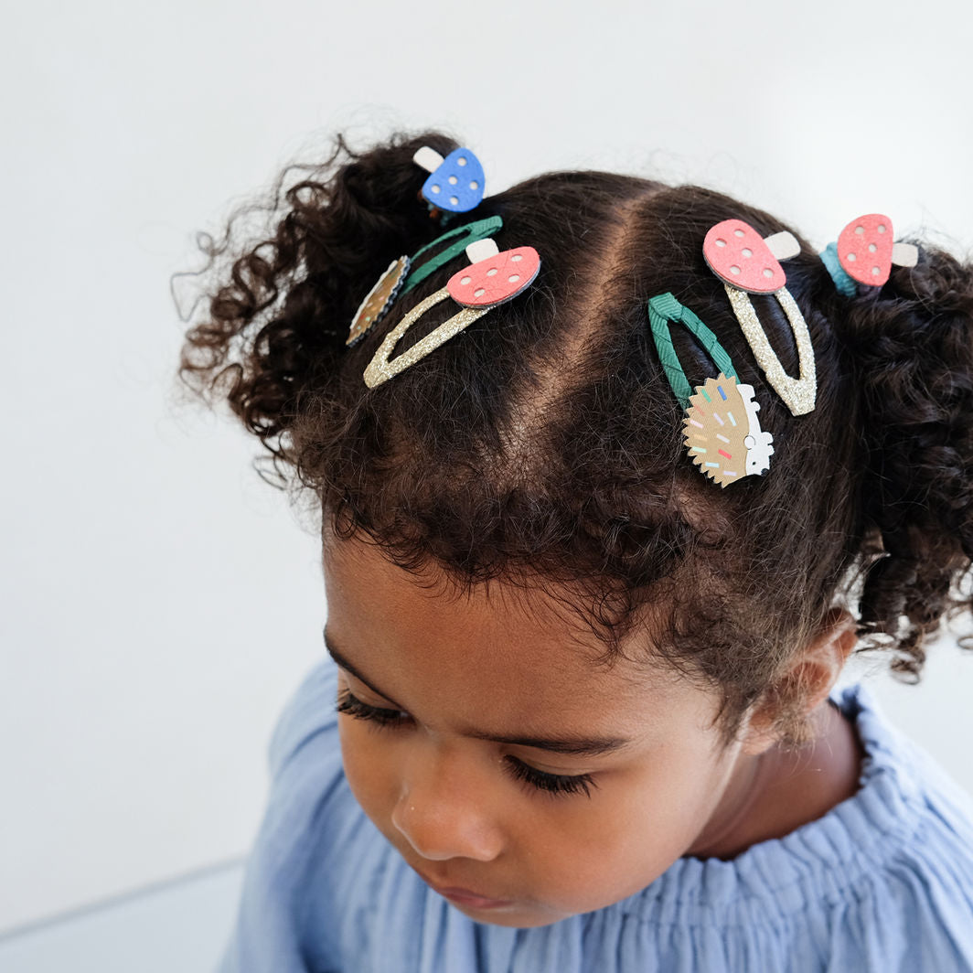 Mimi & Lula Hårpynt, 4 hårspännen – Harry Hedgehog Mushroom Village