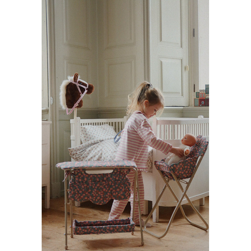 Konges Sløjd Puslebord til dukker, Kyoto