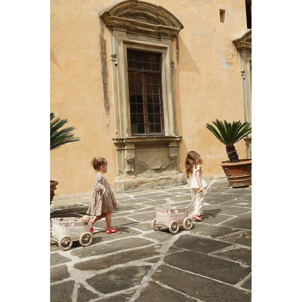 Konges Sløjd dukketräkvagn, Vienna