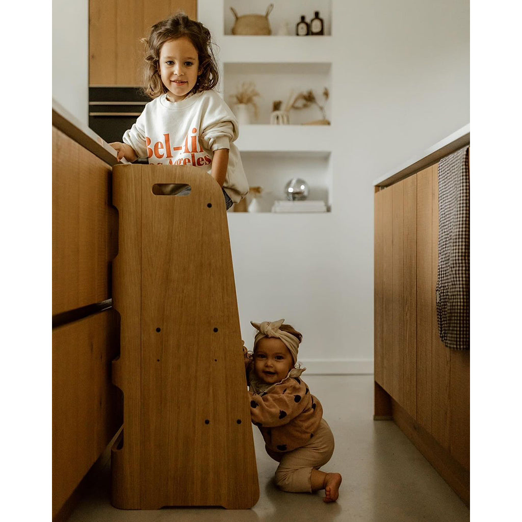 Curve-Lab, Lärotorn, Birk med yta av ekträ