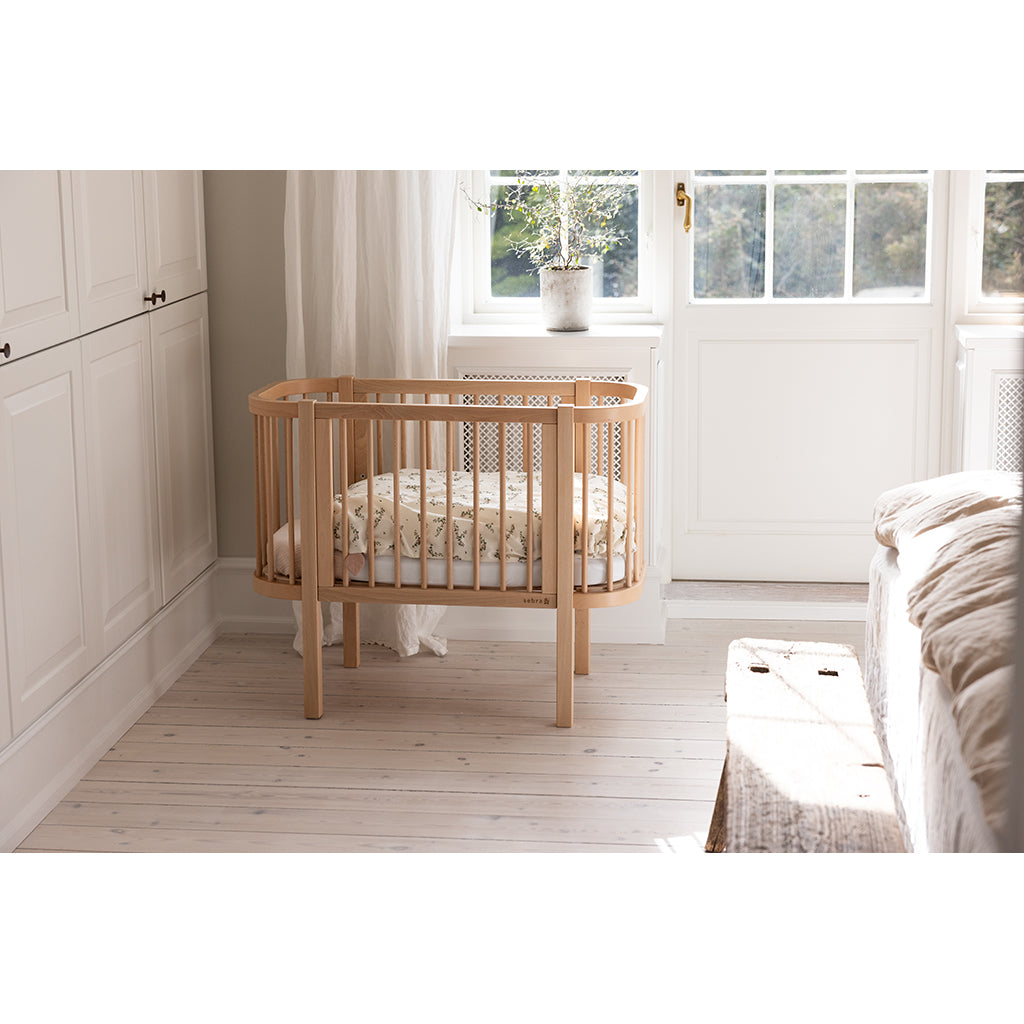 Sebra spjälsäng, Bedside Crib - Wooden Edition
