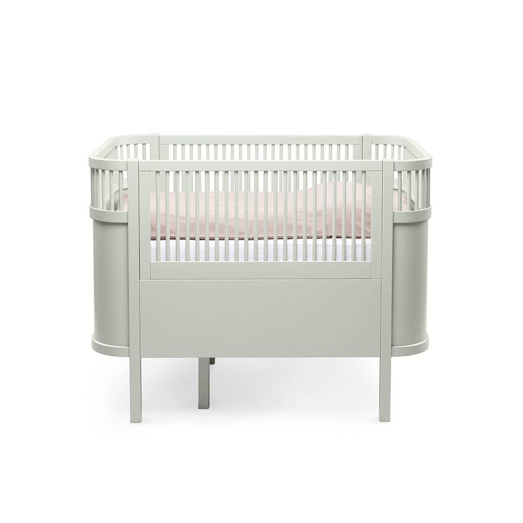 Sebra seng, baby og Jr. i Mist green med lyserødt sengetøj