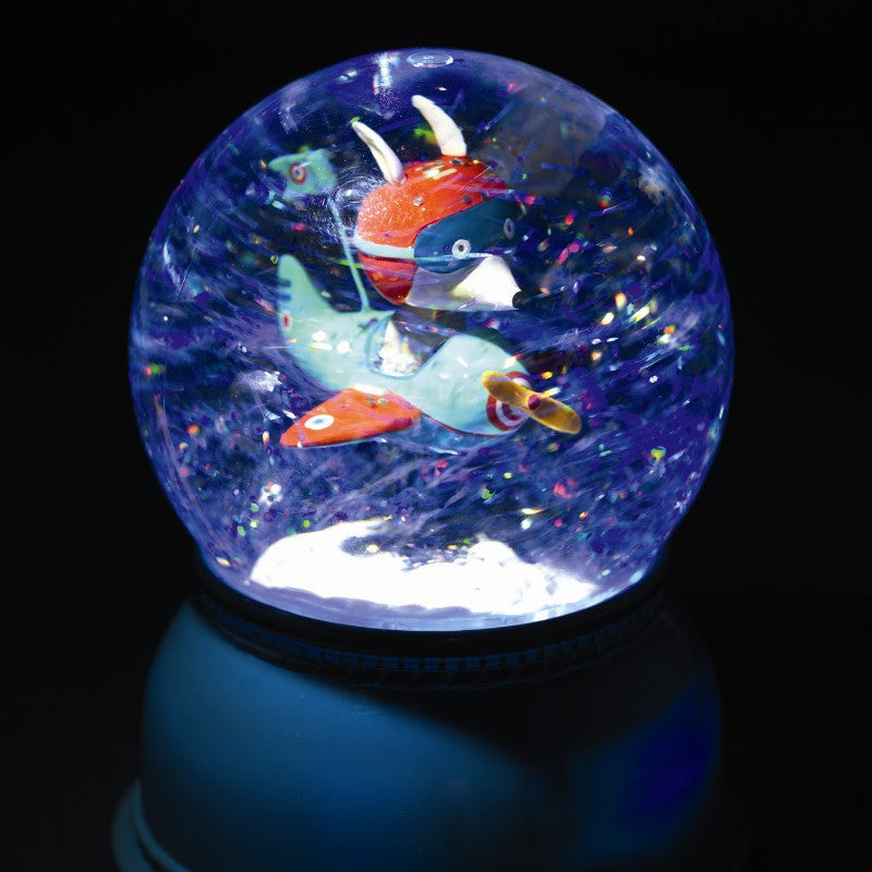 Djeco snekugle, natlampe - Nattens pilot set med lys tæt på