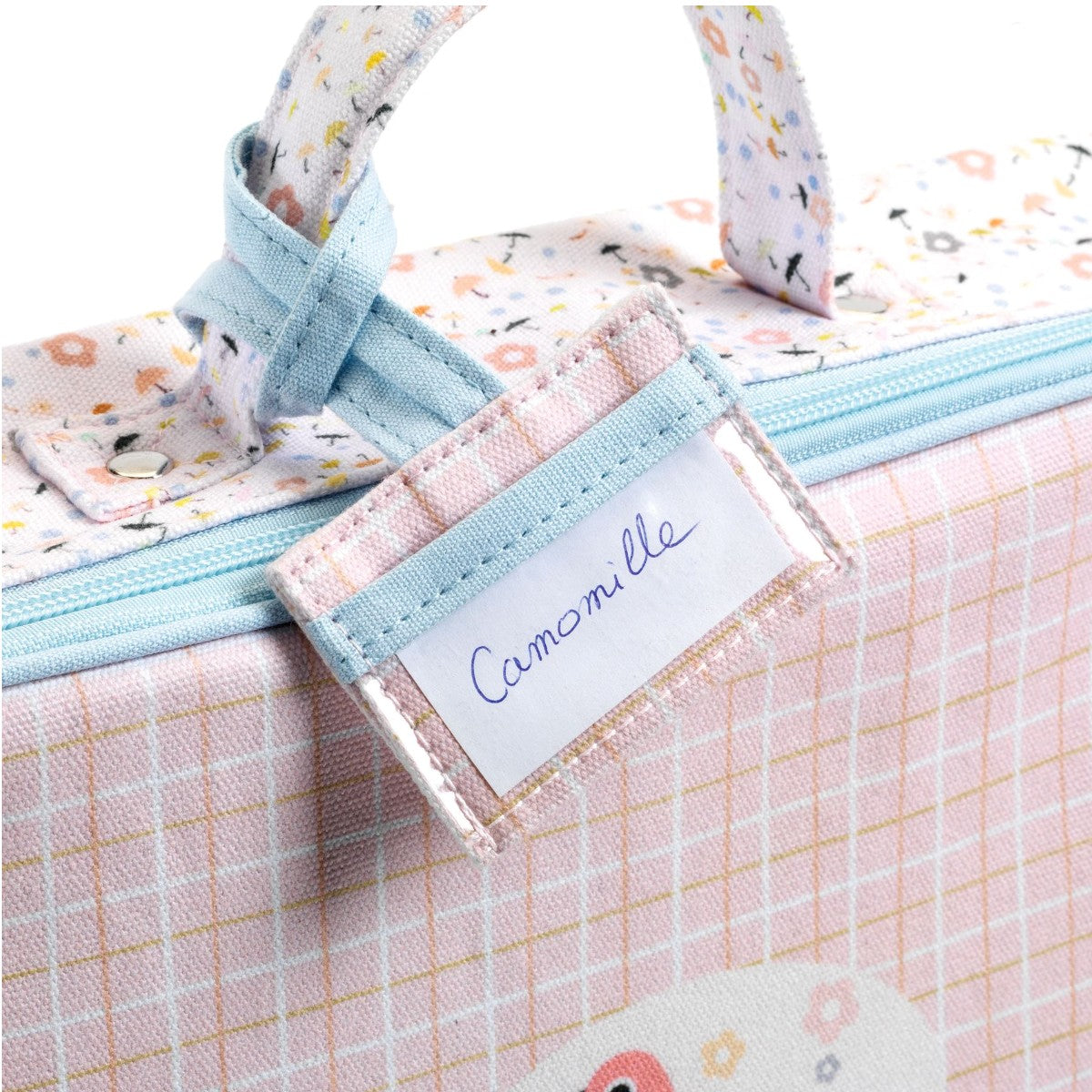 Djeco Pomea, Resväska för dockkläder