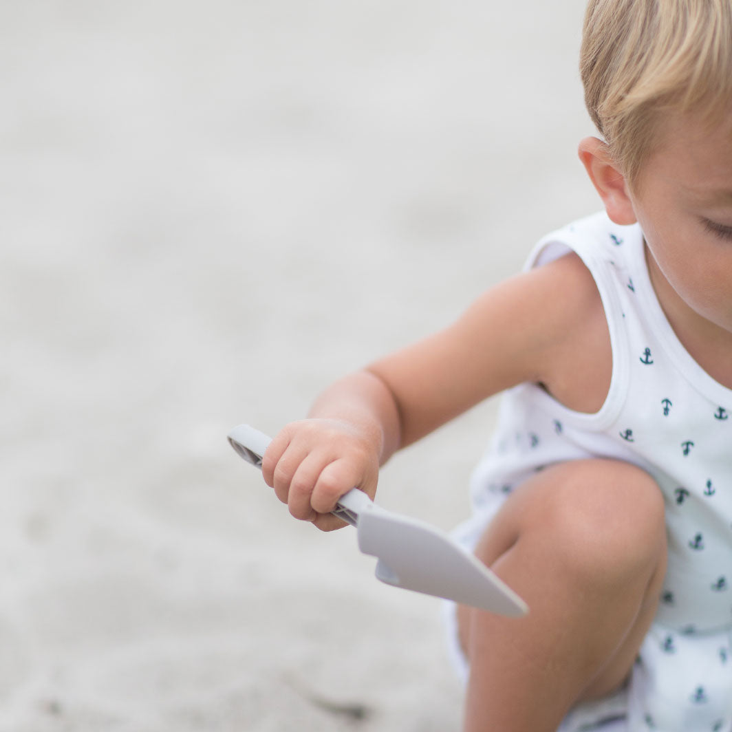 Scrunch sandleksak, spade - duck egg blue