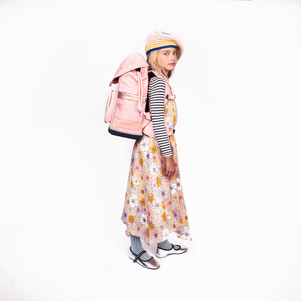 Jeune Premier Ergonomisk ryggsäck, Tie-dye Pegasus – För barn 6–10 år