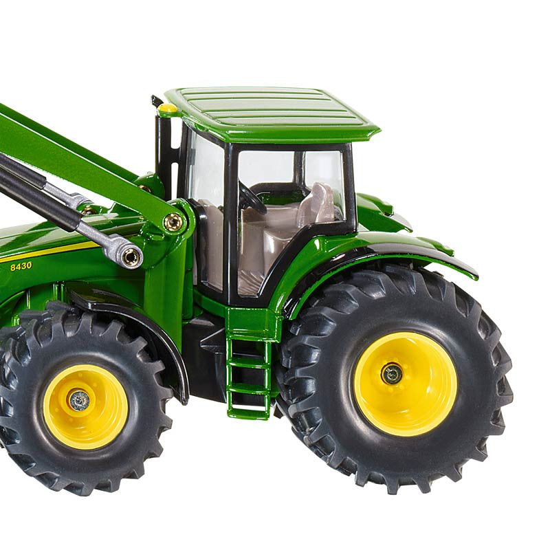 Siku traktor m frontlæsser - John Deere str 1:50