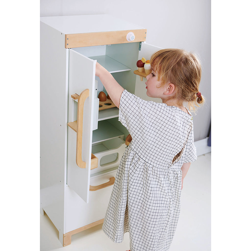 Tender Leaf, Kylskåp i trä