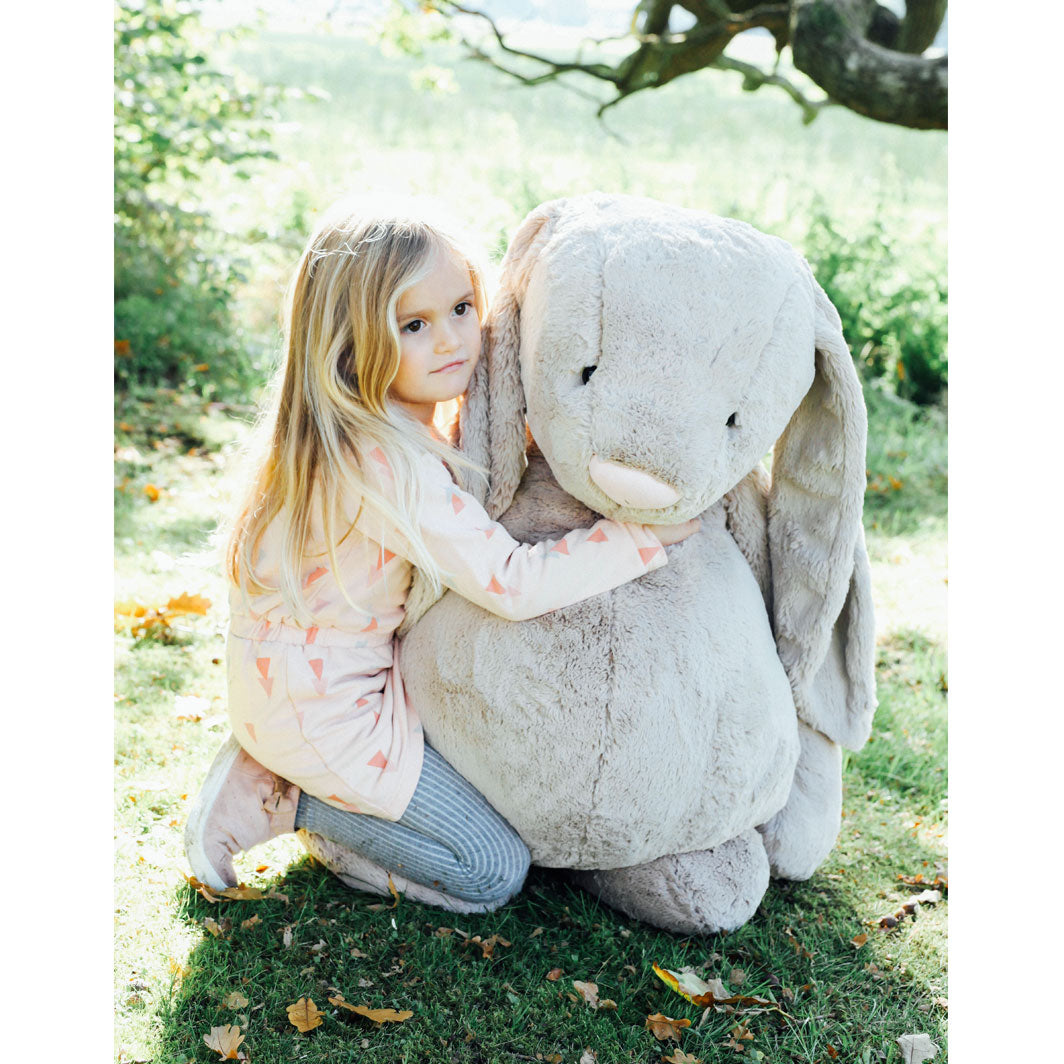 Jellycat mjukdjur, Bashful beige kanin, Riktigt stor kanin – 108 cm