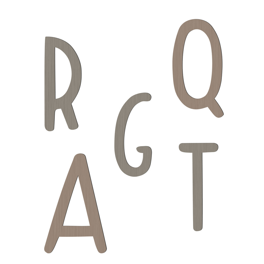 Sebra bogstaver i træ, A - Å - Pinecone brown