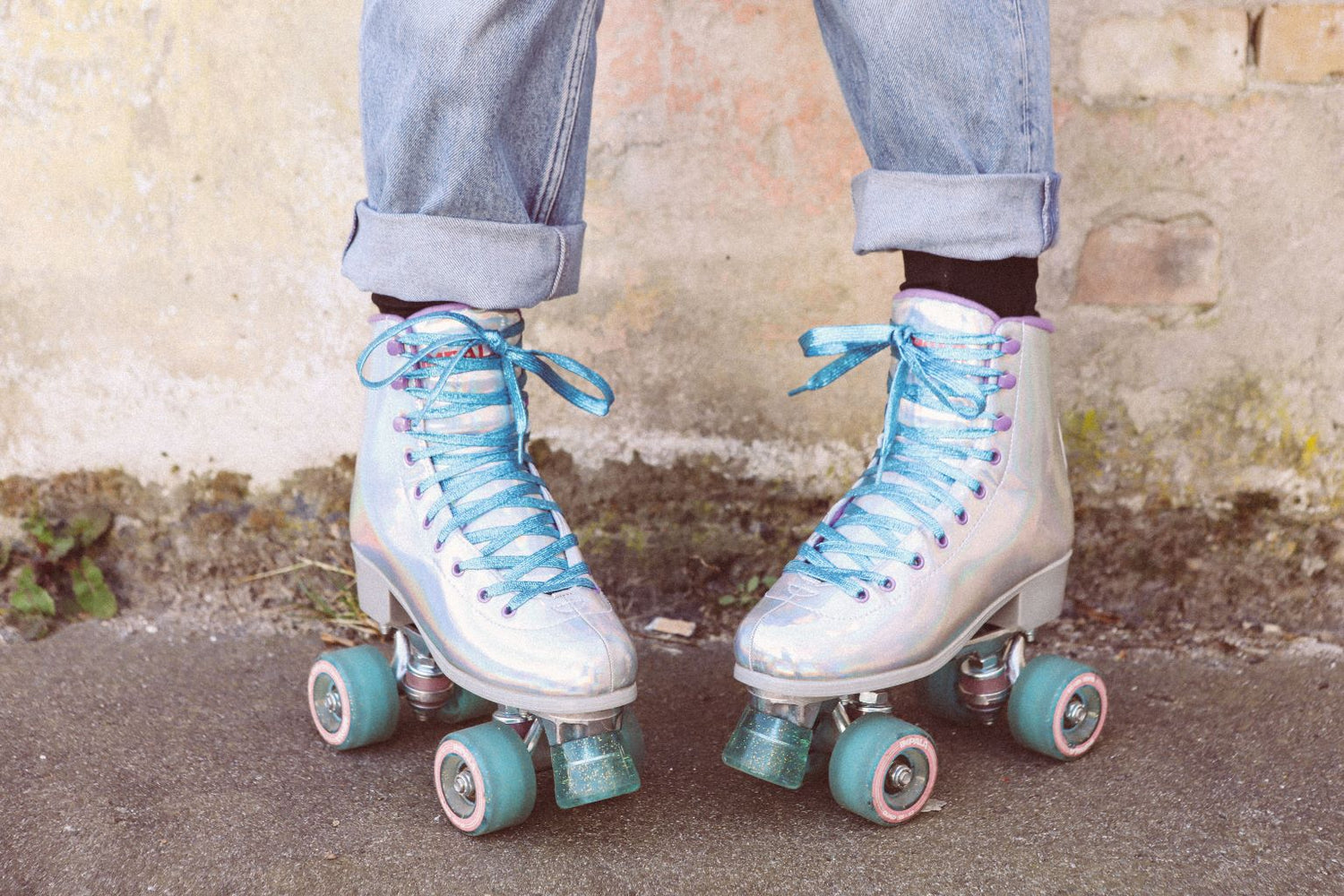 På hjul gennem sommeren – rulleskøjter til børn