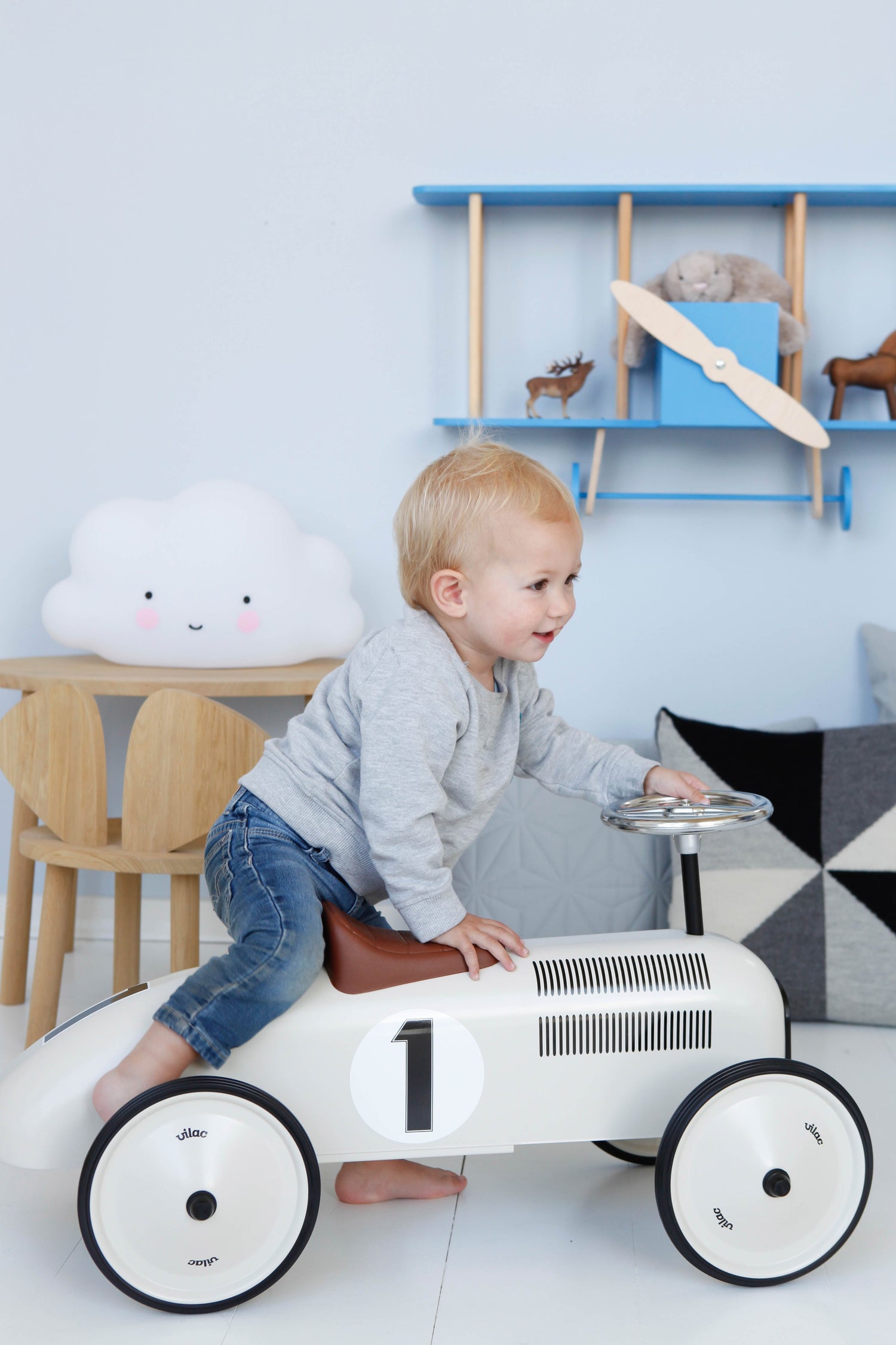 Legetøj til børn i alderen 1-3 år – leg, læring og små skridt med stor betydning