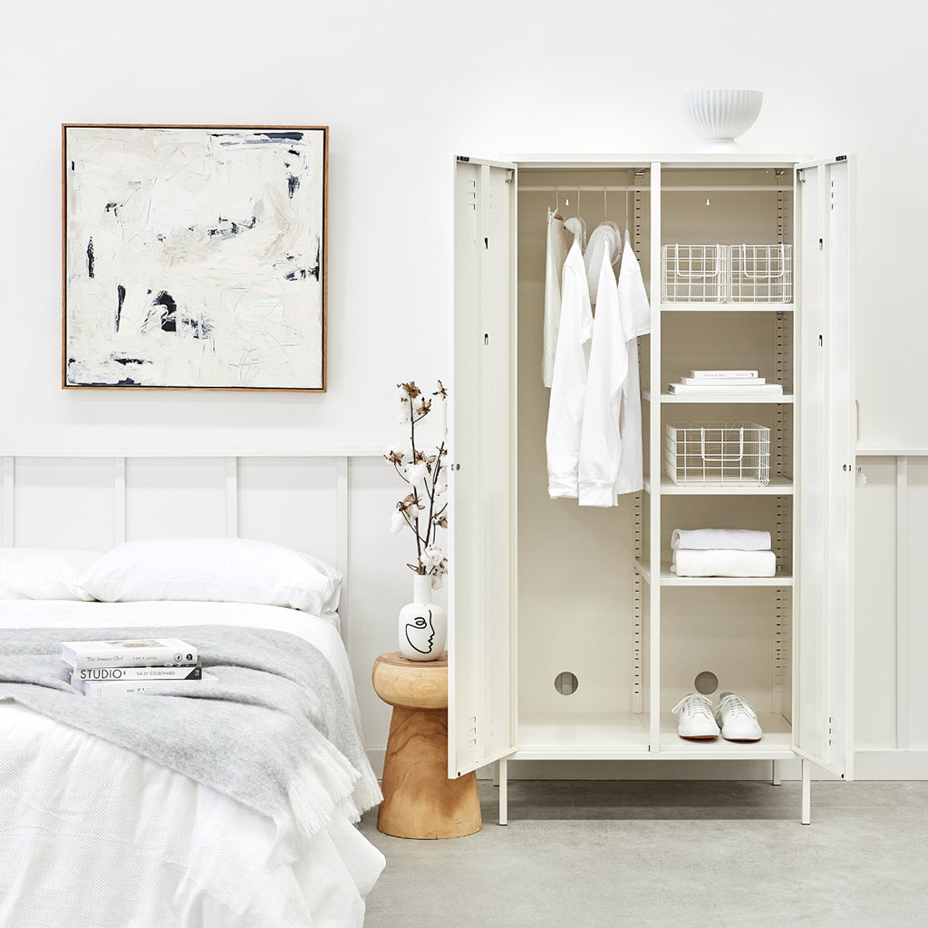 THE TWINNY IN CHALK BOX A