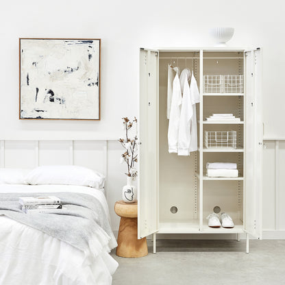 THE TWINNY IN CHALK BOX A