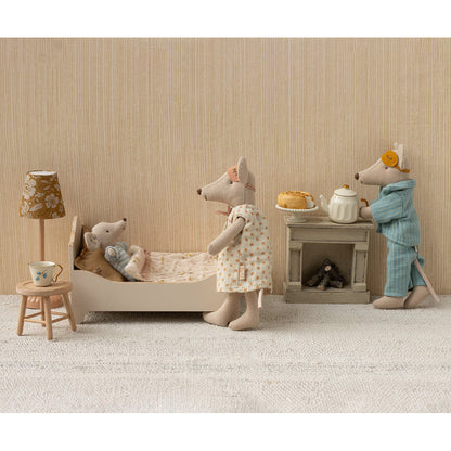 Maileg docktillbehör, Säng till möss - råvit