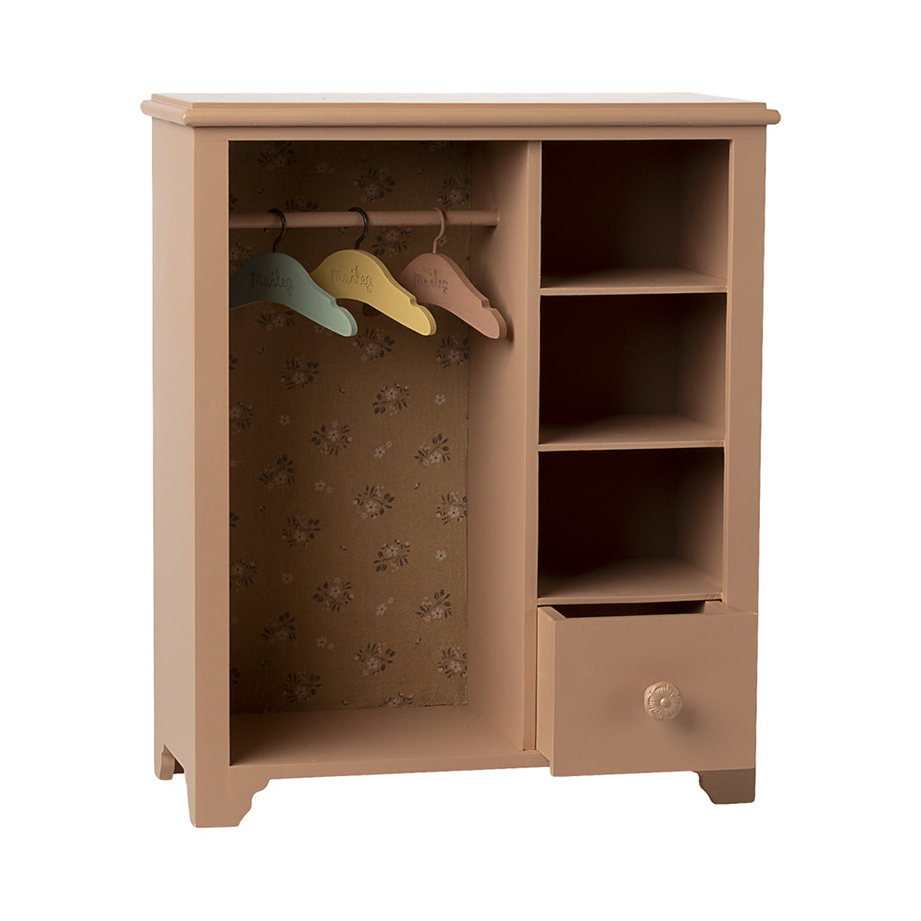 Maileg dukketilbehør til kaniner, stort skab - Mørk pudder