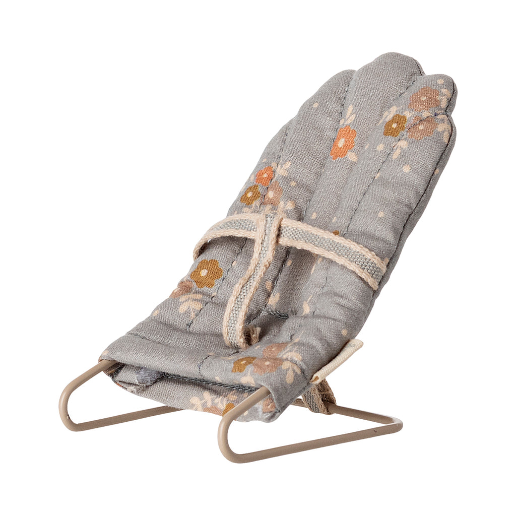 Maileg tillbehör till My kaniner och harer, skråstol – Blå