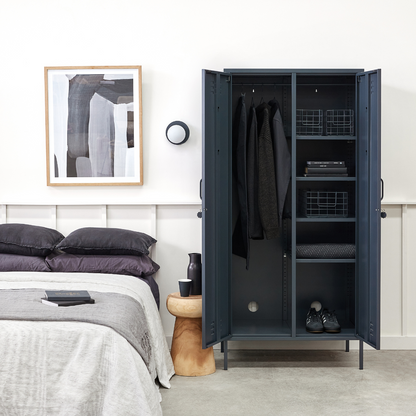 THE TWINNY IN SLATE BOX A