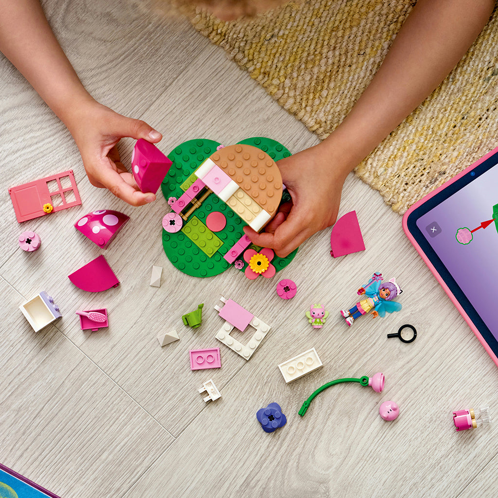 LEGO® Gabbys dockhus Älvkatts trädgårdshus