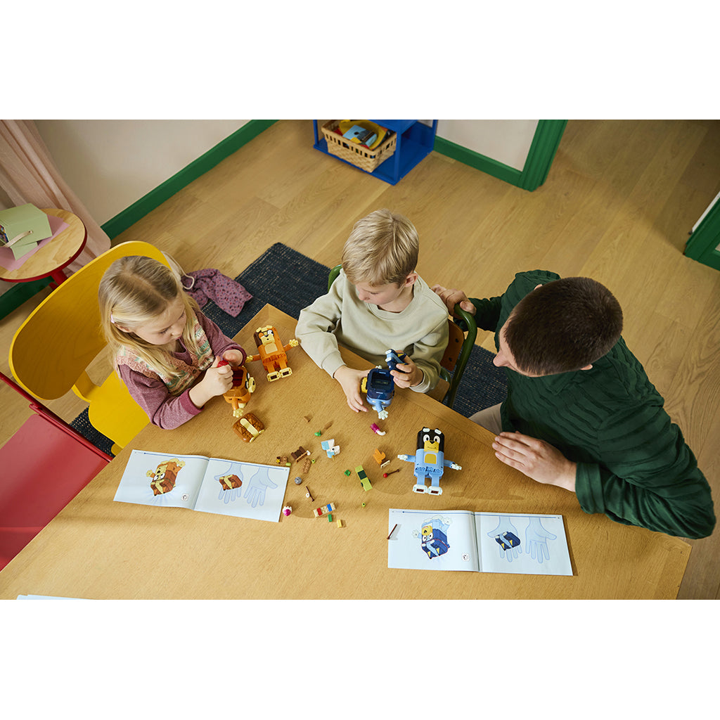 LEGO® Bluey Klodsbygget Bluey-familie