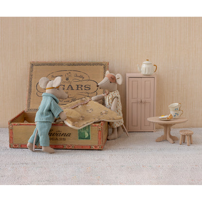 Maileg Mor och Far Mus i cigarrlåda