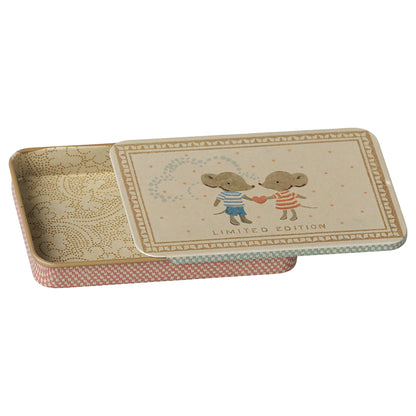 Maileg plåtburk med skjutlock, mus