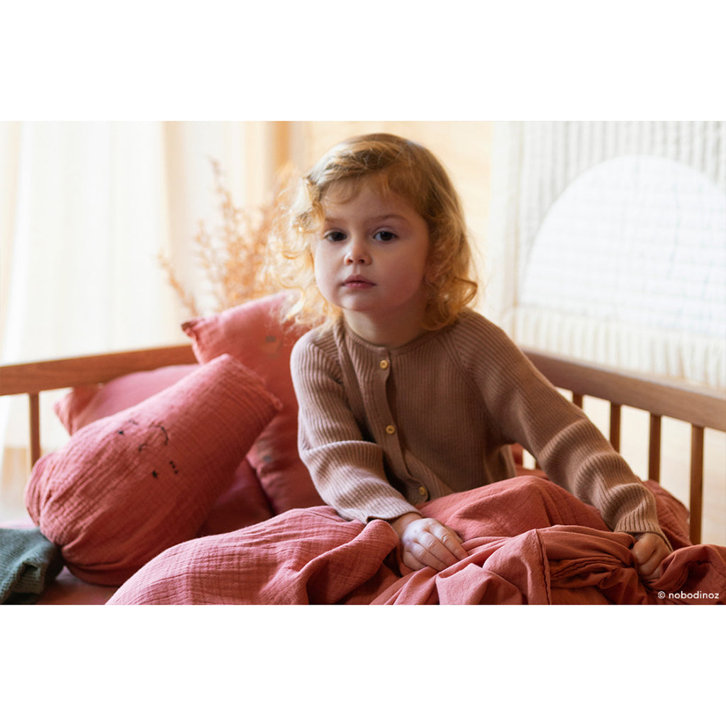 Nobodinoz babytäcke, Wabi Sabi double muslin, 65 x 100 cm - Rosewood