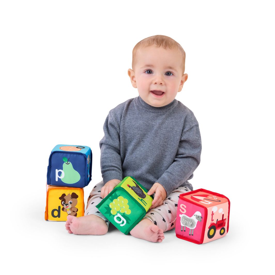BABY Einstein Alpha Stacks™ mjuka aktivitetsklossar