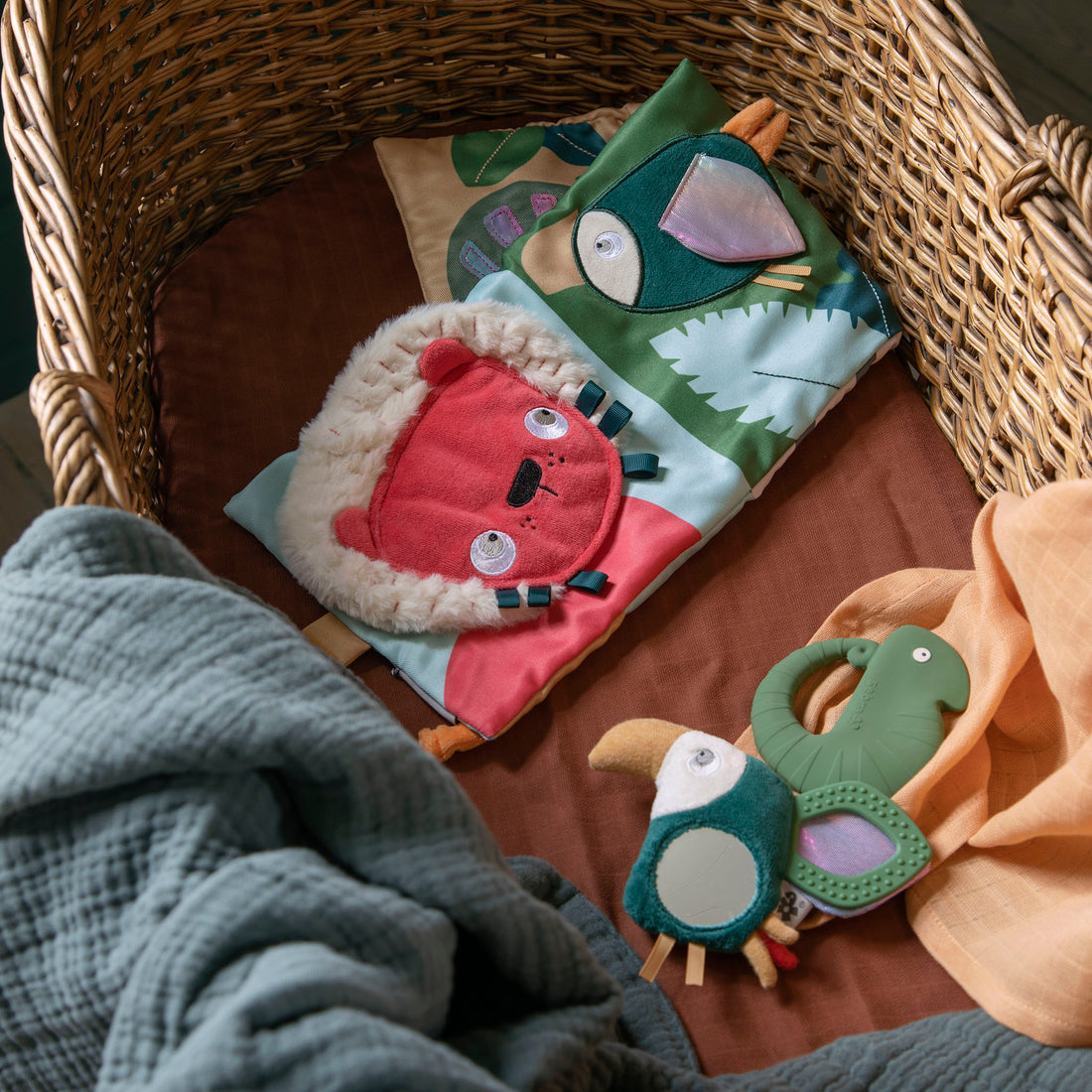 Sebra Aktivitetsleksak med spegel, tukanen Tully