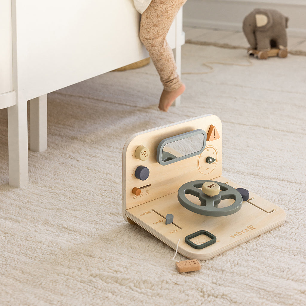 Sebra Aktivitetsbräda i trä, Bil