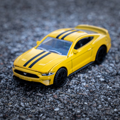 Siku Leksaksbil, Ford Mustang GT - 7,8 x 9,7 cm