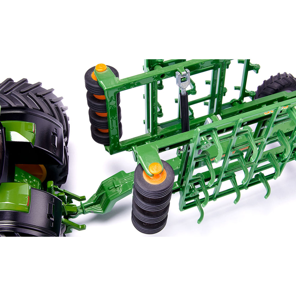 Siku Traktor med släpvagn, 1:50