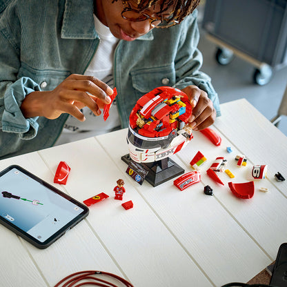 LEGO® Editions Scuderia Ferrari HP Charles Leclerc-hjälm