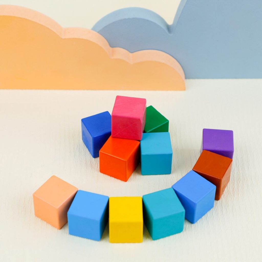 Haku Yoka, Fyrkantiga färgkritor - regnbågens färger