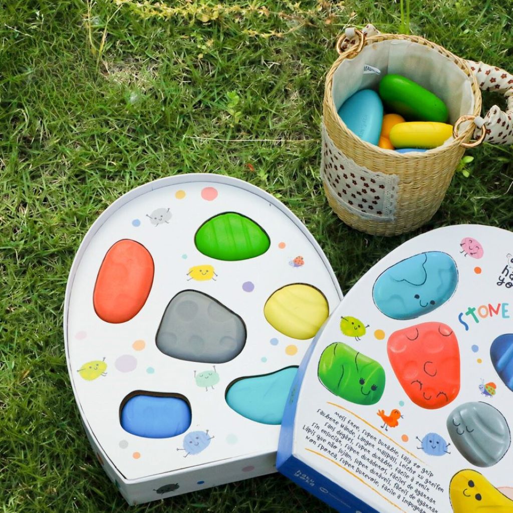 Haku Yoka, Mina första färger - formade som stenar