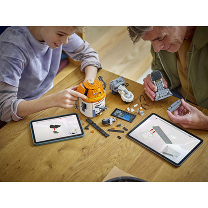 LEGO® Star Wars™, Chopper (C1-10P)™ astromekdroid